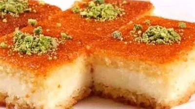 البسبوسة بالقشطة سريعة بقوام طري وذايب 