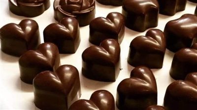 طريقة عمل شوكولاته بالمكسرات في البيت