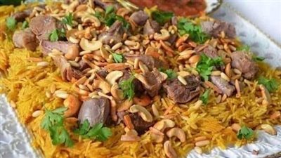 طريقة عمل كبسة اللحم مع صلصة الدقوس