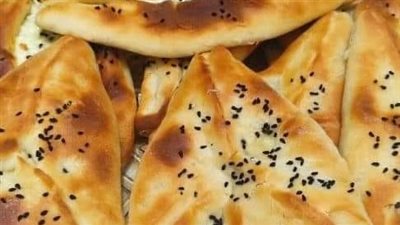 طريقة عمل فطائر تركية بحشوة الجبنة